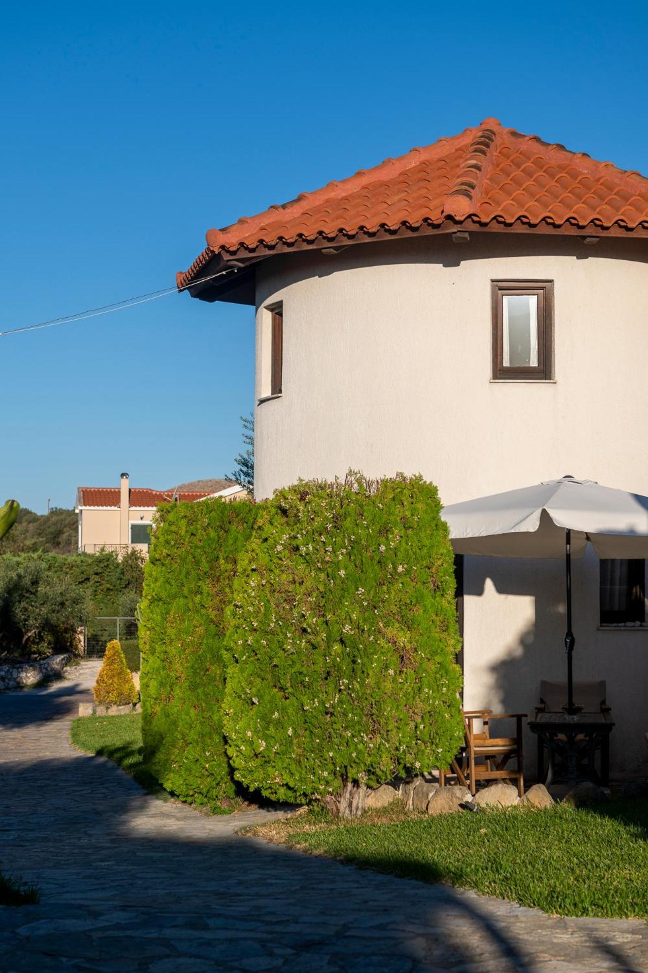 Kefalonian Mill - Oneira Villas Trapezaki  Exterior photo